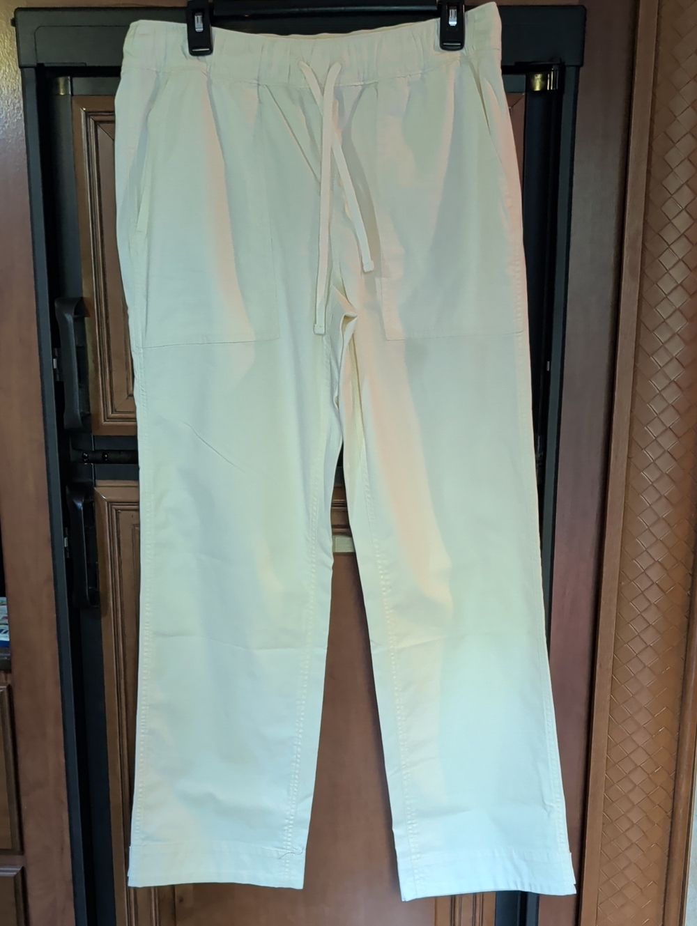 Duluth Trading Co Women's Cream Drawstring Track Pants